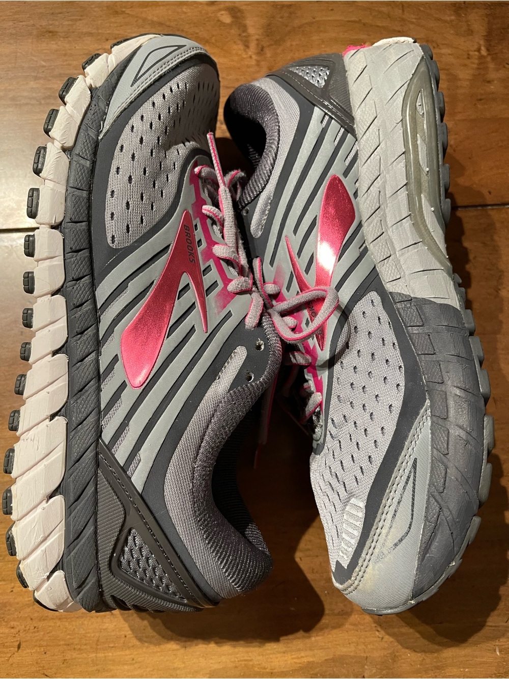 Brooks Gray and Pink Women's Running Sneakers